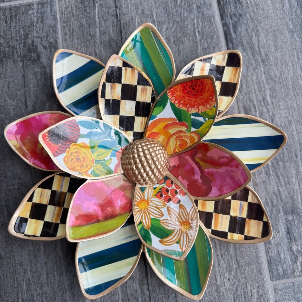 MacKenzie-Childs Wallflower, a three-dimensional decorative flower - Picture 10 of 14